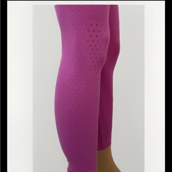 Athleta Chakra 7/8 Tight in Pink Powervita Leggings Size Small - Picture 7 of 8
